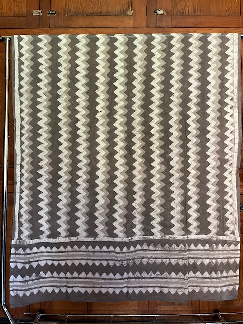 Grey Wide Zigzag Block Print Sarong